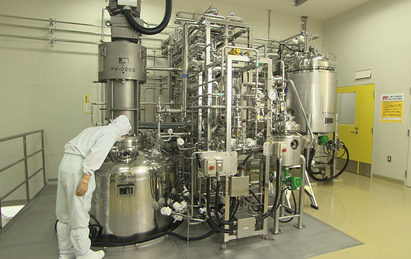 国内最大級の微生物培養槽（タンクサイズ 4,500L）