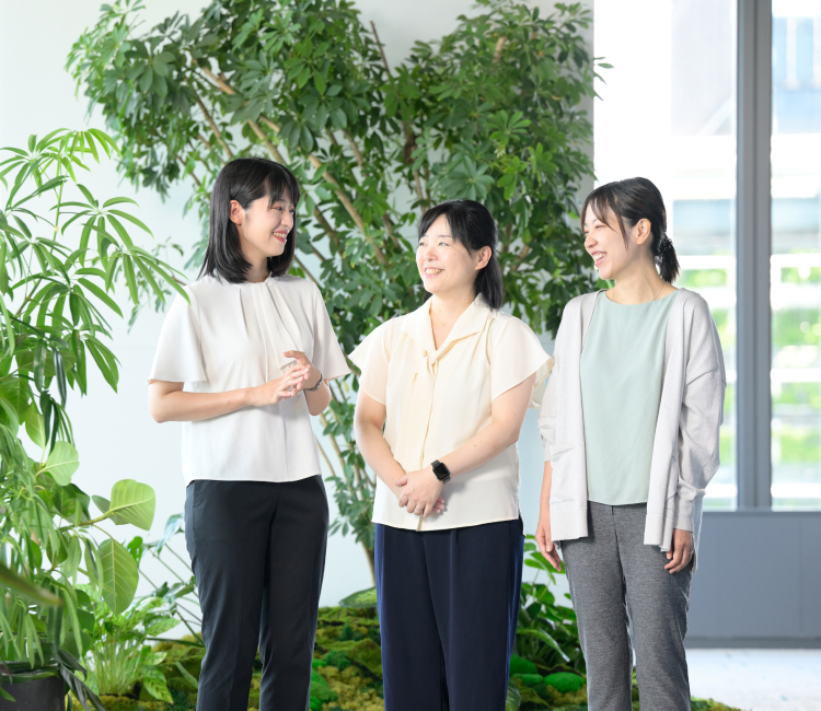 世の中を大きく変える先端の現場で 女性技術者が当たり前に働く、AGC
