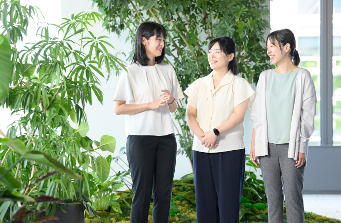 世の中を大きく変える先端の現場で 女性技術者が当たり前に働く、AGC