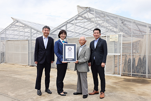 公式認定証授与式の画像
