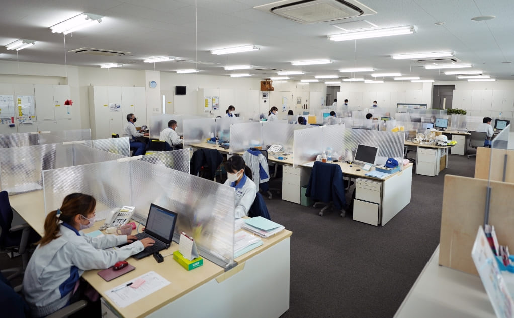 本事務所（オフィス）風景