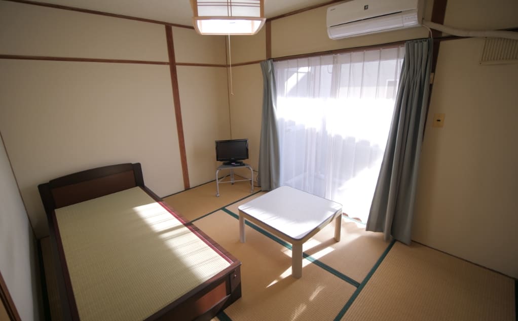 社有寮-室内