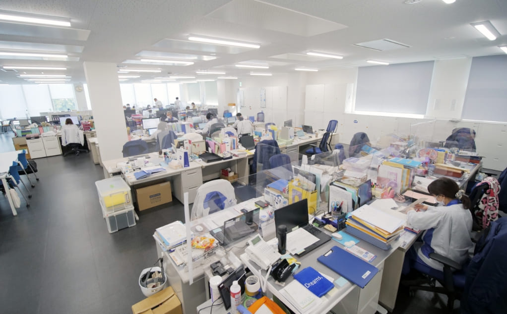 本事務所（オフィス）風景