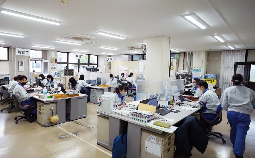 本事務所（オフィス）風景