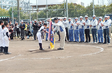 優勝杯の授与